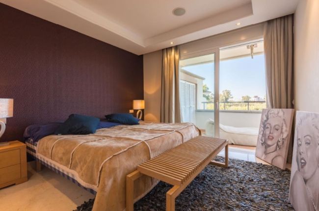 Apartment for sale in New Golden Mile, Estepona East