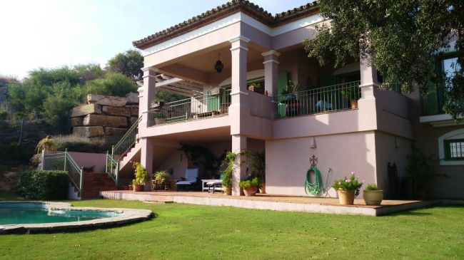 Villa til salgs i Torreguadiaro, Sotogrande