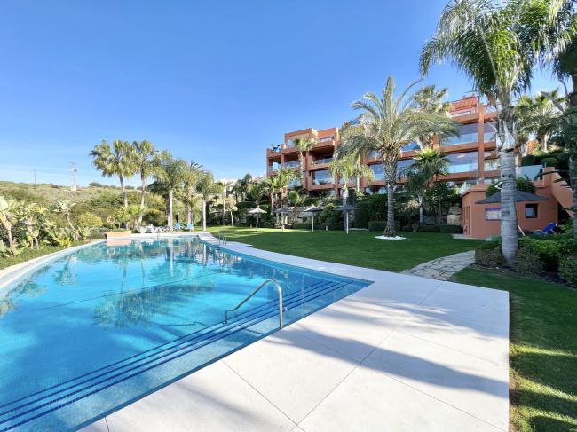 Leilighet på grunnplan til salgs i Los Flamingos, Benahavis
