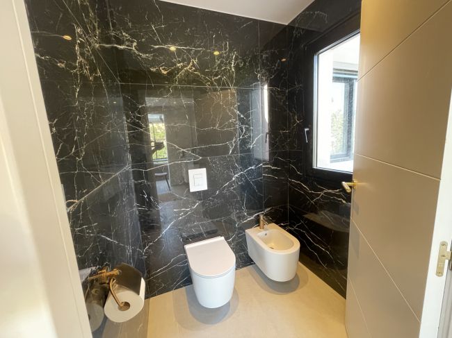 Villa til salgs i Elviria, Marbella Øst