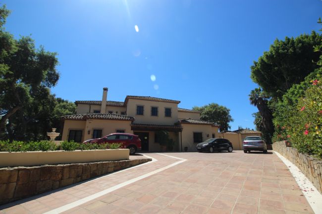 Villa til salgs i Sotogrande Alto