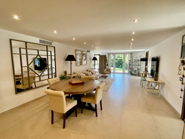 Villa til salgs i San Pedro de Alcantara