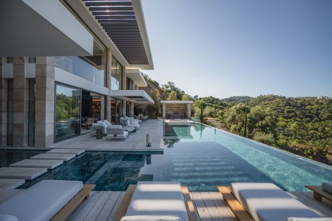 Villa til salgs i La Zagaleta, Benahavis