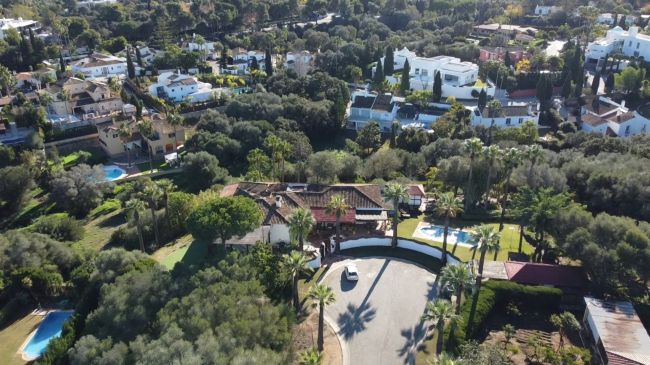 Villa till salu i Zona B, Sotogrande Costa