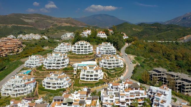 Stunning 7-Bett-Wohnung in urb. Neun Löwen, Nueva Andalucia, Marbella