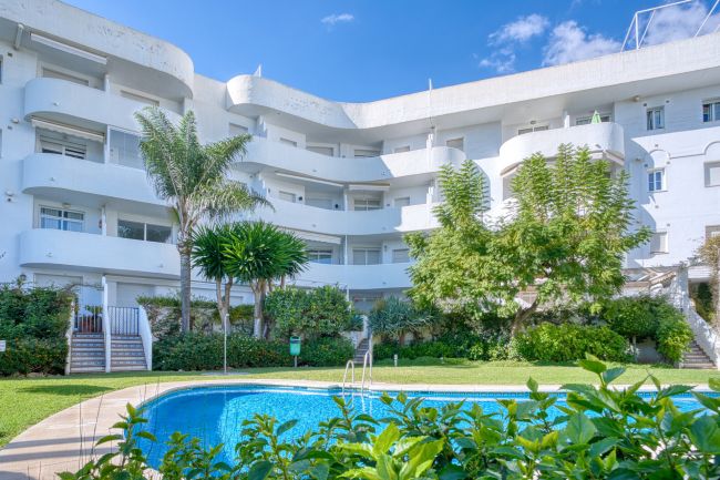 Voll renoviertes zwei Schlafzimmer, Erdgeschoss-Wohnung in der bekannten und gated Gemeinde Immobilien