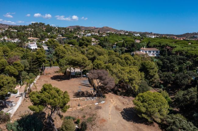 Grundstück zu verkaufen in Hacienda las Chapas, Marbella Ost