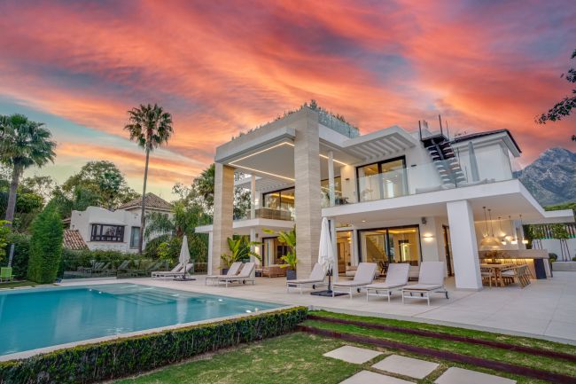 Moderne Villa in Lomas del Marques – Goldene Meile von Marbella