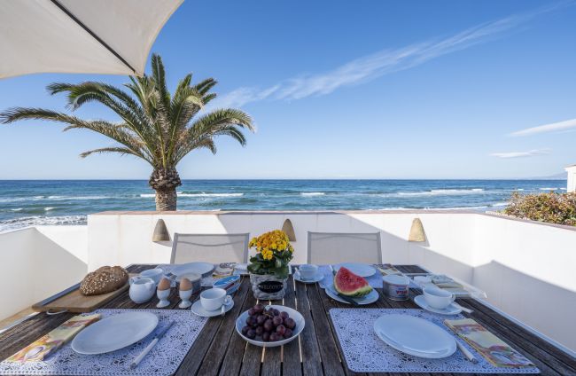 Villa til salgs i Vistamar, Marbella Øst
