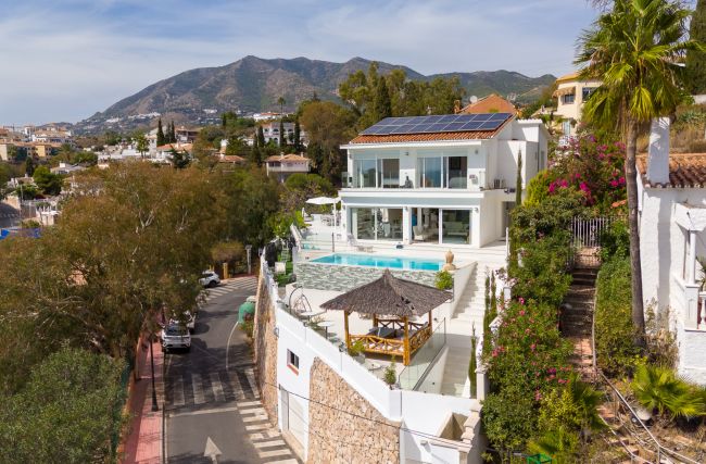 Luksusvilla med panoramautsikt i Torreblanca, Fuengirola, Malaga