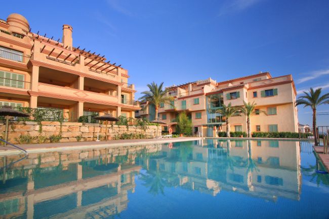 Exquisite Eck-Penthouse in Four Seasons Flamingos mit Meer- und Bergblick!