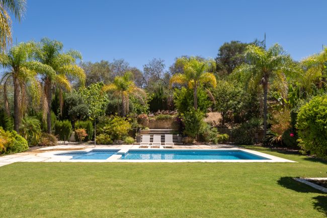 Exclusive Contemporary Villa in a Prime Location, Golden Mile, Puerto Banus
