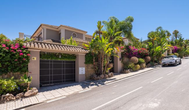Exclusive Contemporary Villa in a Prime Location, Golden Mile, Puerto Banus