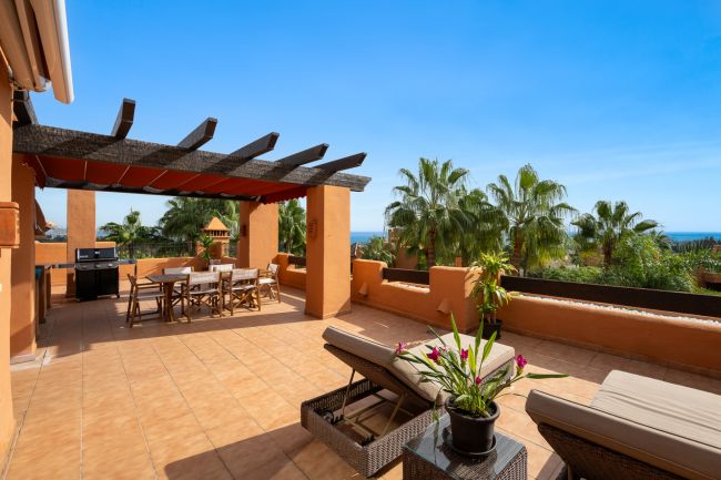 Luxuriöses 3-Schlafzimmer-Duplex-Penthouse in La Alzambra Phase 2