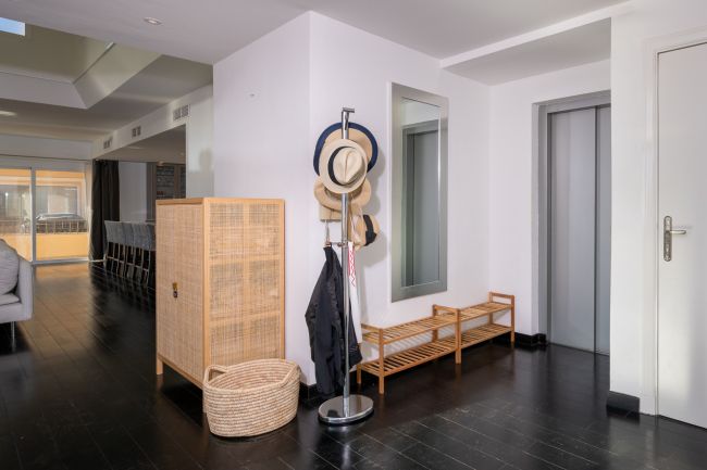 Luksuriøs Duplex Penthouse i Elviria med panorama 360° Terrasse og Prime Beliggenhet