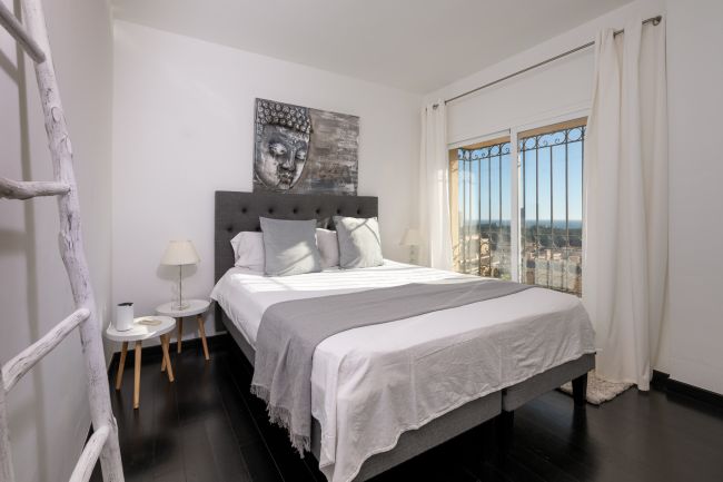 Luksuriøs Duplex Penthouse i Elviria med panorama 360° Terrasse og Prime Beliggenhet