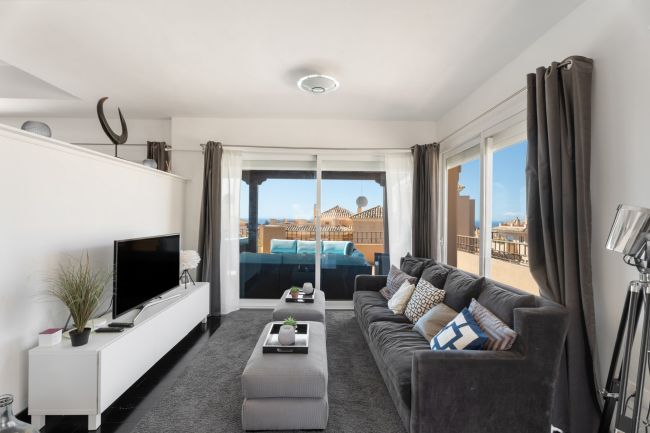 Luksuriøs Duplex Penthouse i Elviria med panorama 360° Terrasse og Prime Beliggenhet