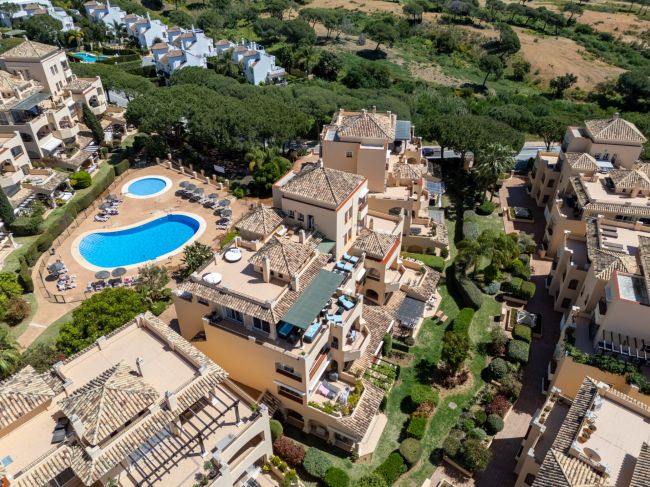 Luksuriøs Duplex Penthouse i Elviria med panorama 360° Terrasse og Prime Beliggenhet