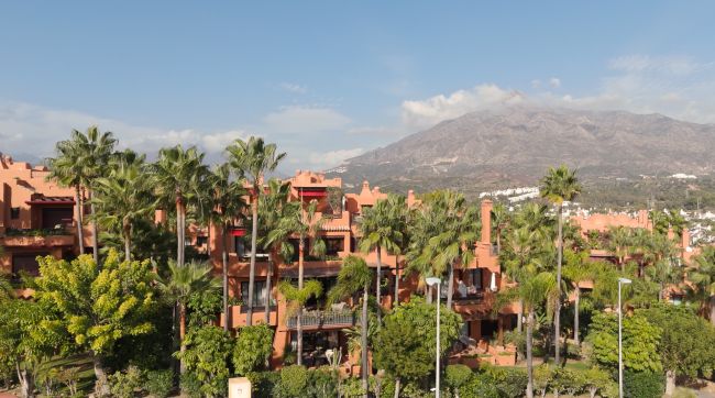 Unik leilighet i La Alzambra Hill Club