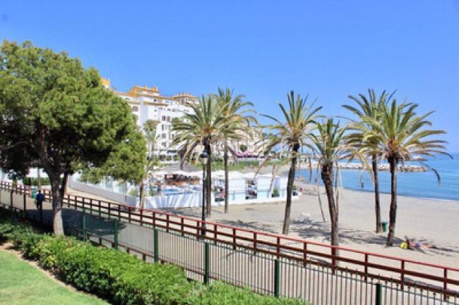 Ground Floor Duplex til salgs i Gray D'Albion, Marbella - Puerto Banus