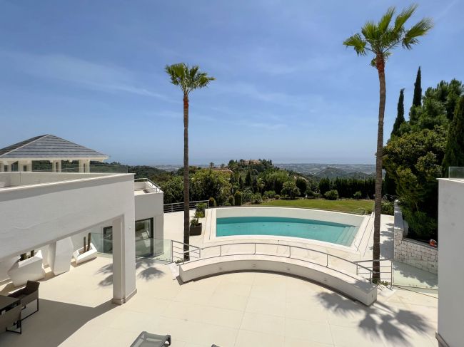 Villa til salgs i La Zagaleta, Benahavis