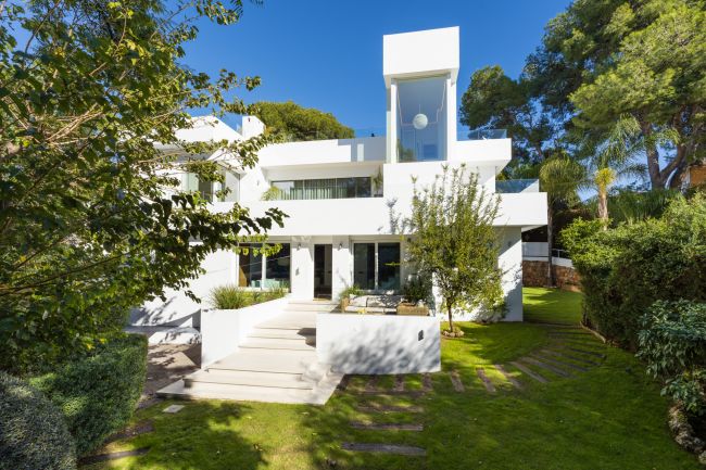 Villa zu verkaufen in Nueva Andalucia, Marbella
