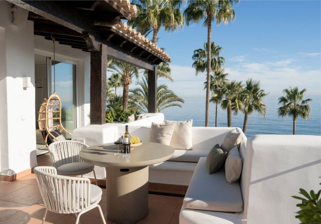 Luxuriöses Penthouse in Alcazaba Beach, Estepona – Erstklassige Strandlage mit Panoramablick
