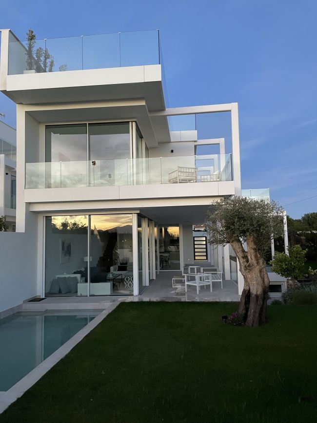 Villa till salu i El Mirador, Marbella Town