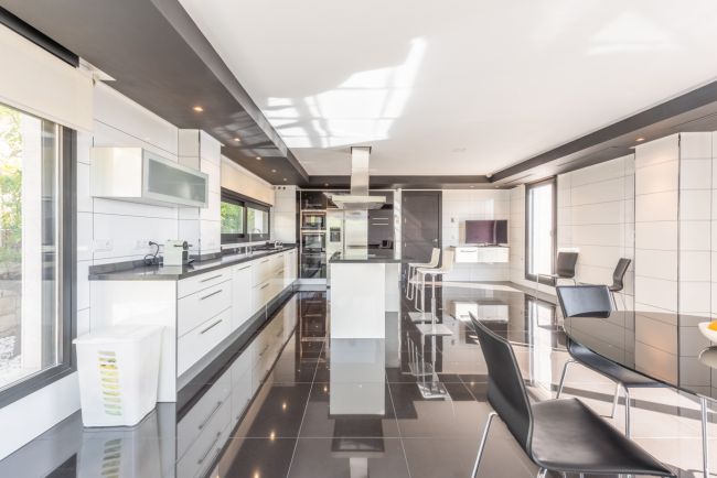 Villa til salgs i La Reserva, Sotogrande