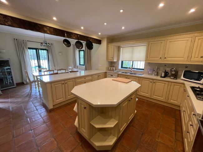 Villa til salgs i Sotogrande Alto