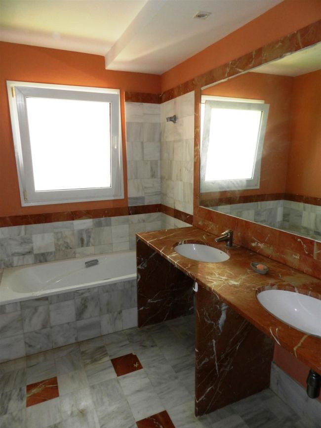 Villa til salgs i Sotogrande Alto