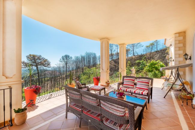 Finca til salgs i Forest Hills, Altos de Estepona