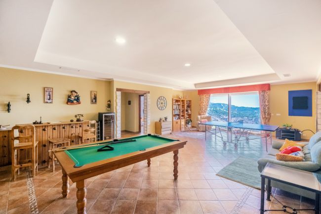 Finca til salgs i Forest Hills, Altos de Estepona