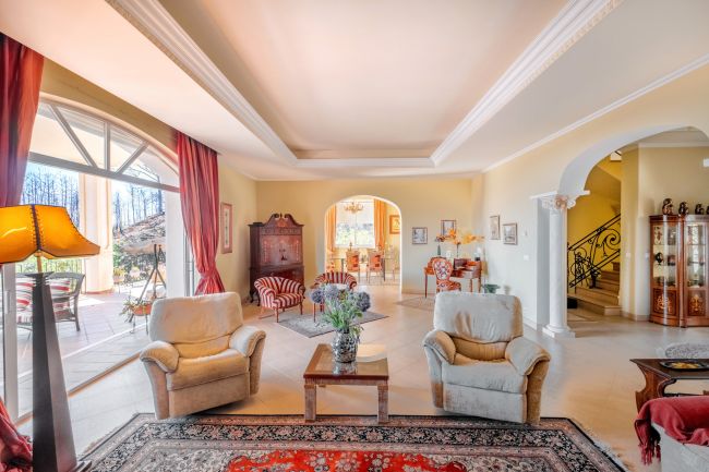 Finca til salgs i Forest Hills, Altos de Estepona