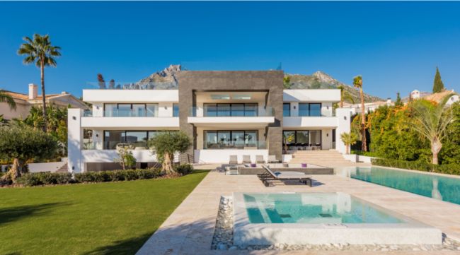Villa for korttidsleie i Sierra Blanca, Marbella Golden Mile
