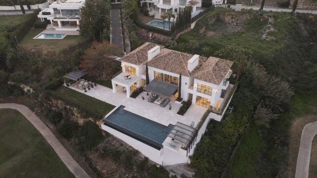 Villa till salu i Los Flamingos, Benahavis