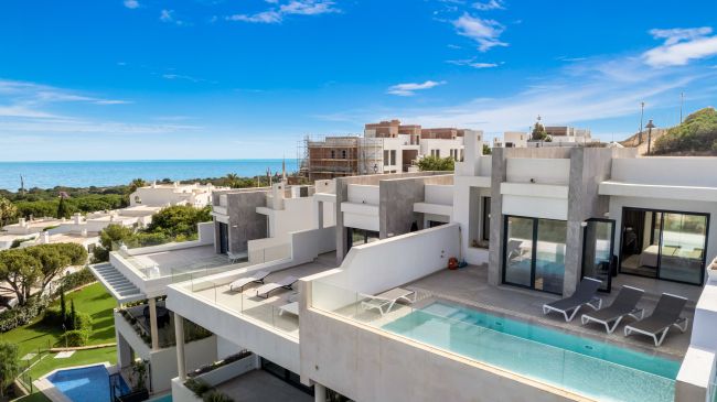 Radhus till salu i The Cape, Marbella Öst
