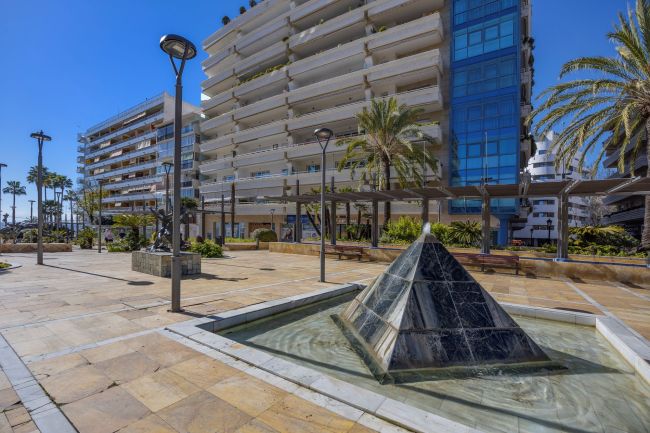 New Luxury Apartment – 122m² in the Heart of Marbella (Avenida del Mar), Fully Renovated.