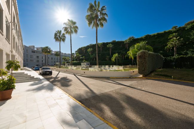 Utmerket tre soverom duplex penthouse i Nueva Andalucia.