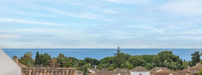 Genießen Sie Luxus und Komfort an der Goldenen Meile von Marbella!