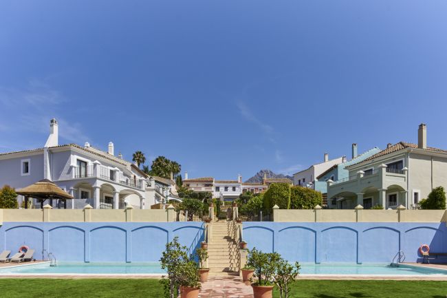 Genießen Sie Luxus und Komfort an der Goldenen Meile von Marbella!