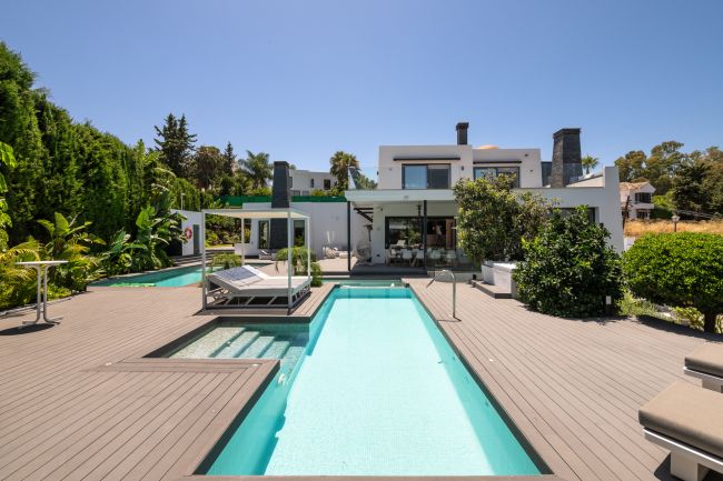 Villa zu verkaufen in Nueva Andalucia, Marbella