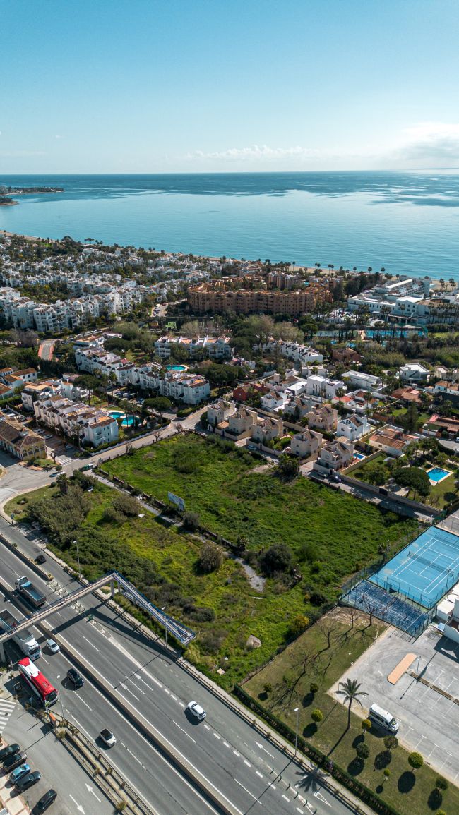 Tomt til salgs i Cancelada, Estepona Øst