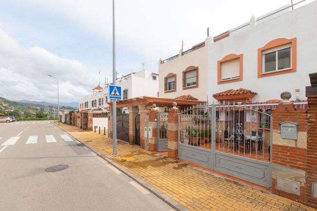 Townhouse in Urb. Bello Horizonte, Estepona