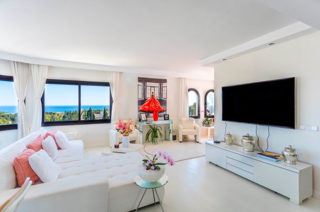 Penthouse with Panoramic Sea and Mountain Views, Coto Real, Marbella Golden Mile