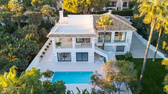 Villa mit Meerblick in Marbesa, Marbella Ost