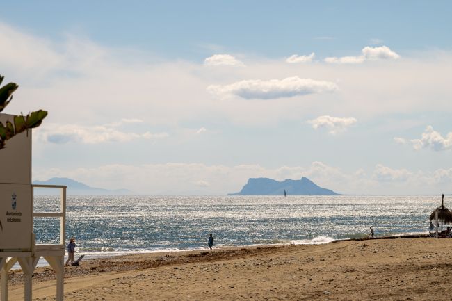 Hus til salgs i Estepona by
