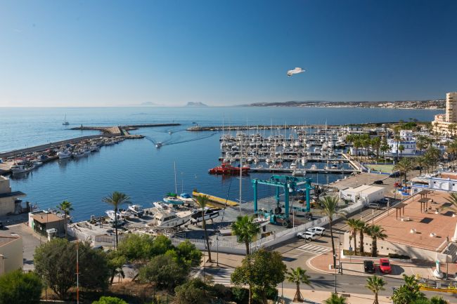 Hus til salgs i Estepona by