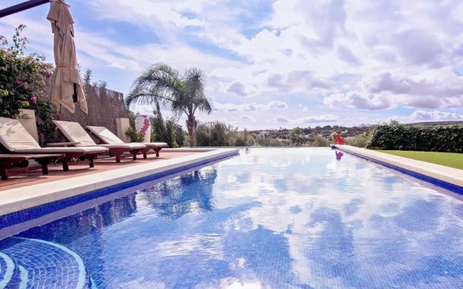 Villa till salu i Zona F, Sotogrande Alto