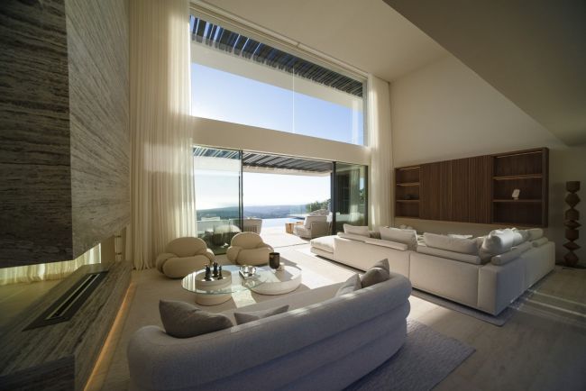 Villa til salgs i La Reserva, Sotogrande